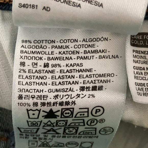 Levi’s Mid Rise Slim Bold a curve Jeans Size 26x30 - Picture 9 of 9